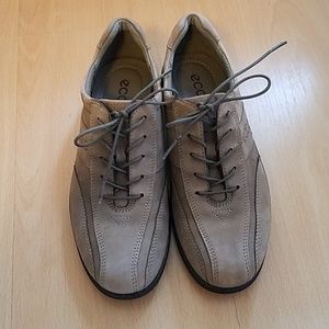 ECCO Women's Sky Tie Lace-Up Flats Oxford